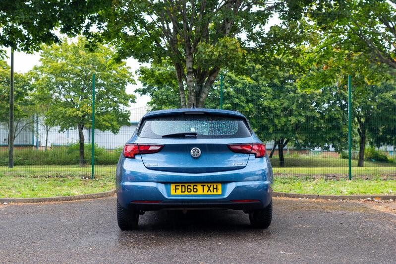 VAUXHALL ASTRA