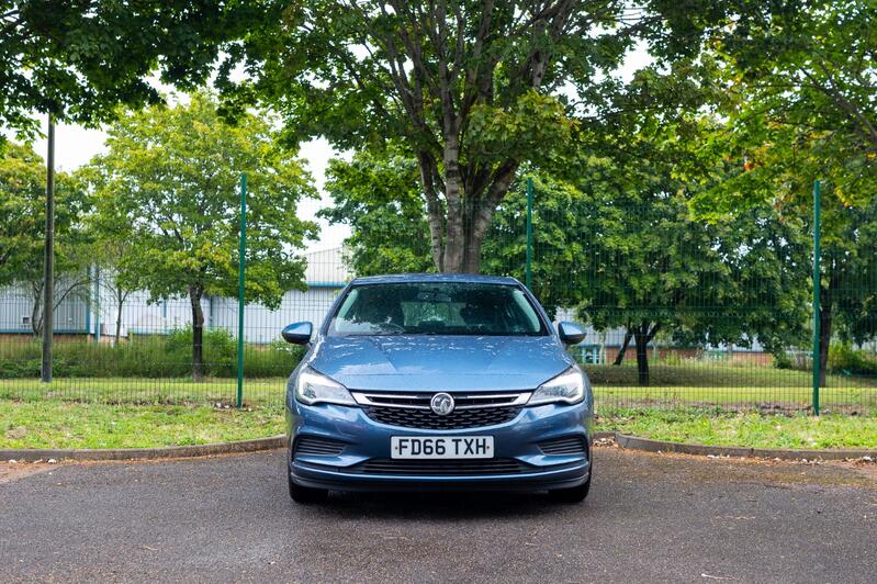 VAUXHALL ASTRA