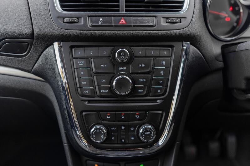 VAUXHALL MOKKA