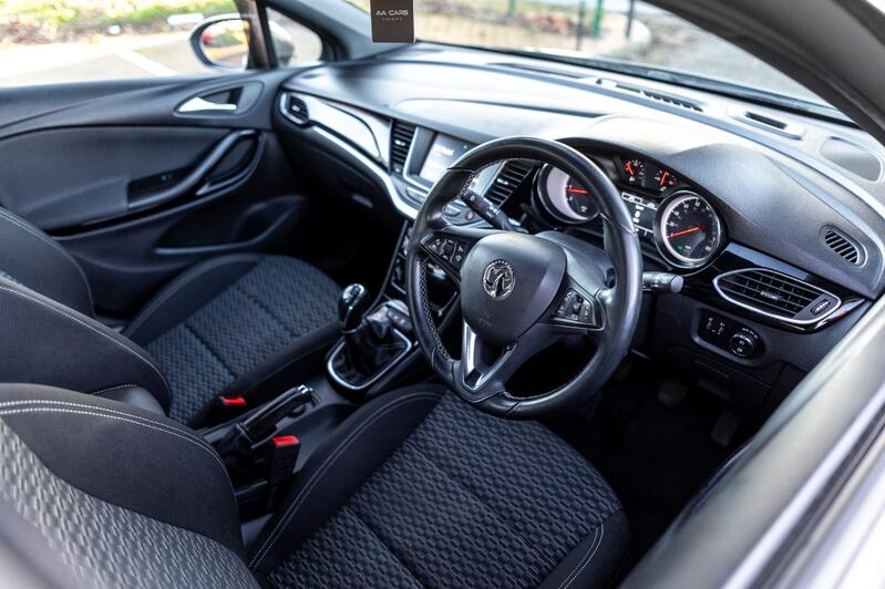 VAUXHALL ASTRA
