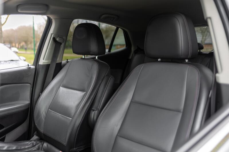 VAUXHALL MOKKA