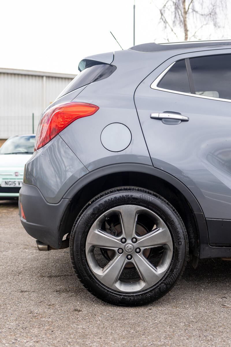 VAUXHALL MOKKA