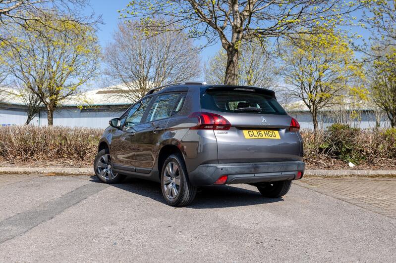 PEUGEOT 2008